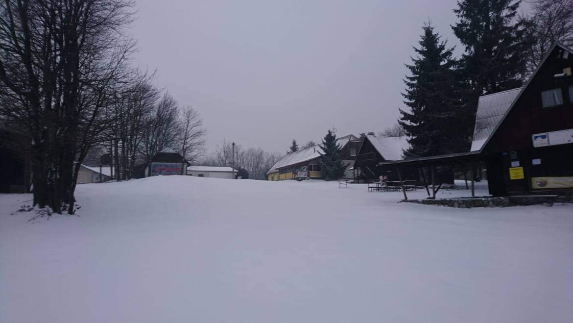 This morning it fell to 3 cm of fresh snow.