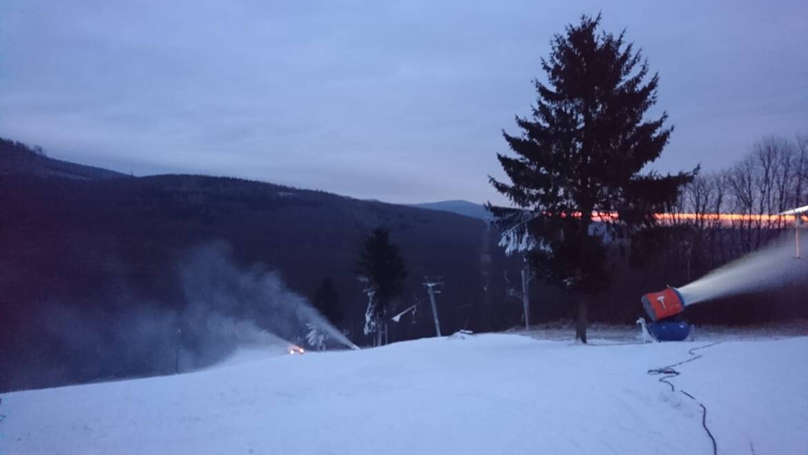 Stredisko Zochova chata dnes 8.1.2022 opäť v prevádzke.