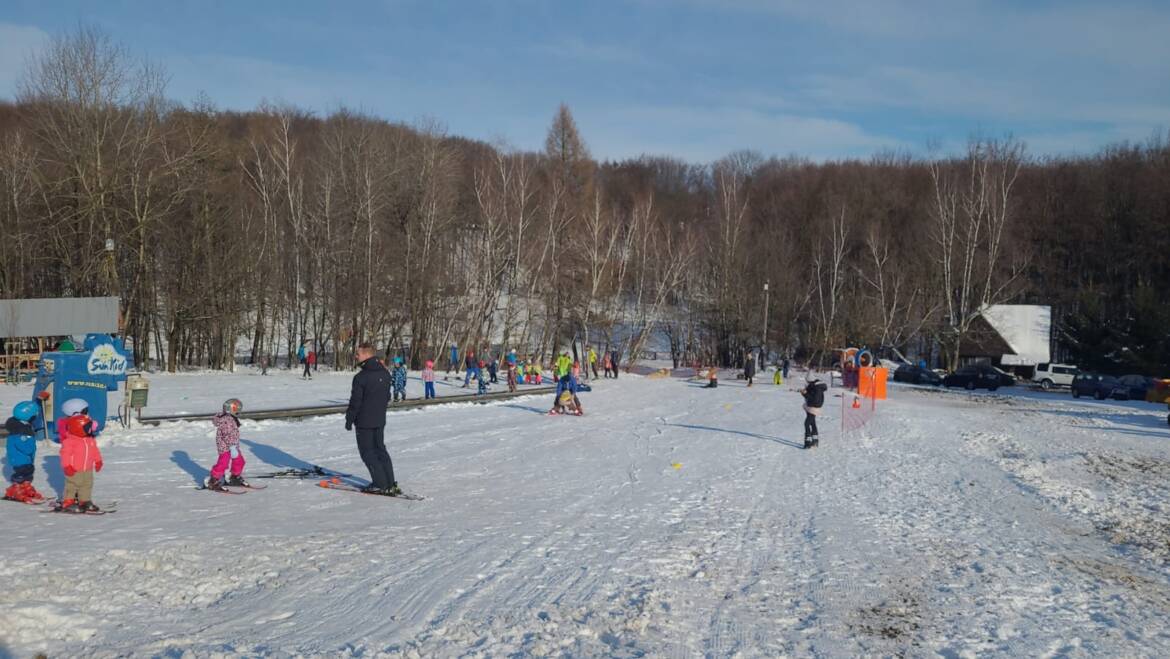 Denná prevádzka v oboch strediskách aj dnes.